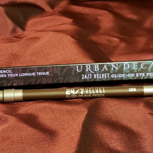 Urban Decay Other - Urban Decay Velvet Liner Lush